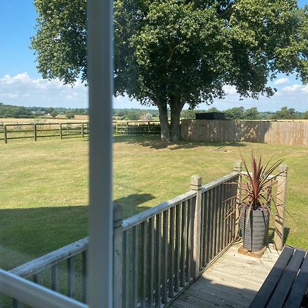 Near Woodbridge The Annexe Eyke Fantastic Views With Dog Secure Garden And Paddock Villa Kültér fotó