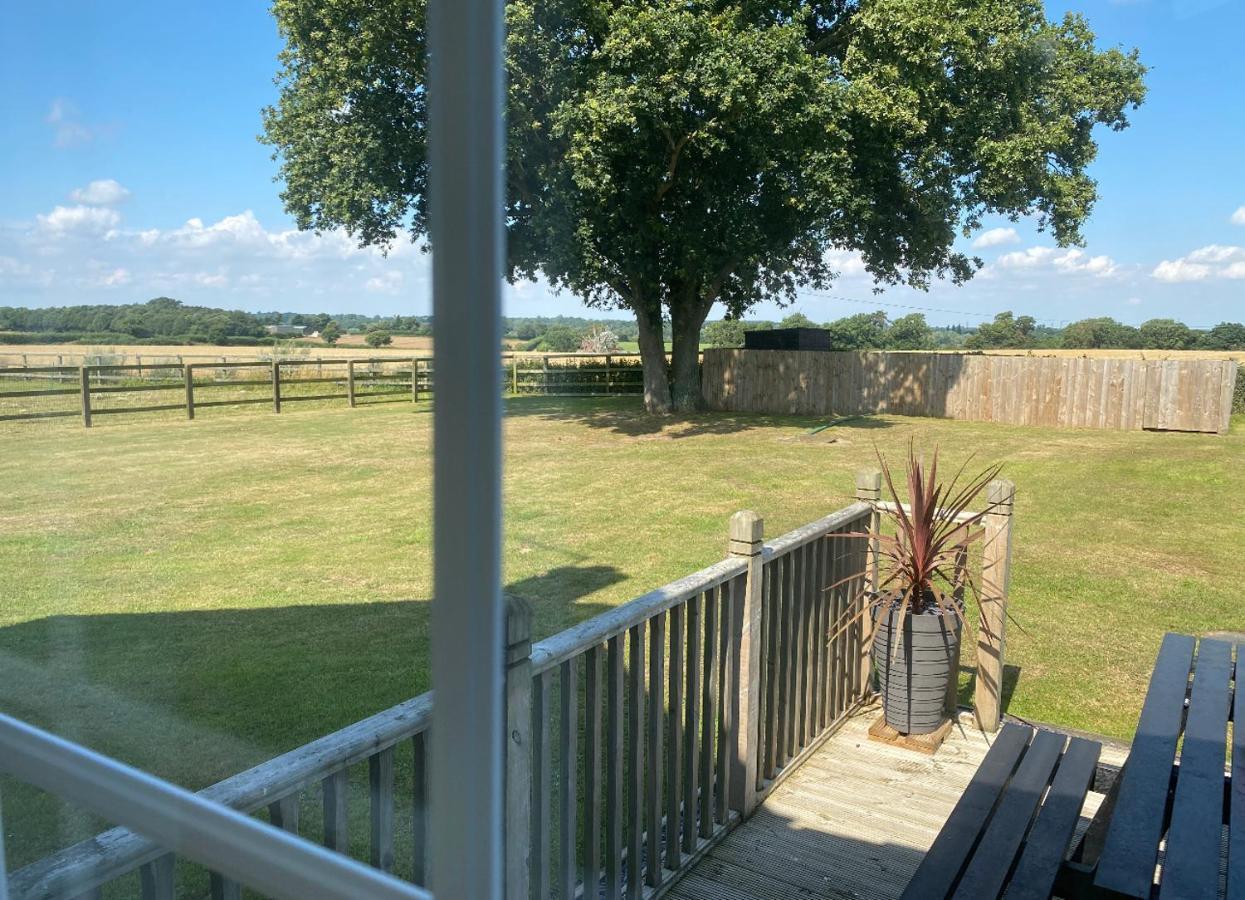 Near Woodbridge The Annexe Eyke Fantastic Views With Dog Secure Garden And Paddock Villa Kültér fotó