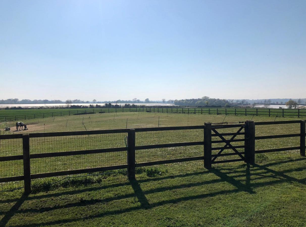 Near Woodbridge The Annexe Eyke Fantastic Views With Dog Secure Garden And Paddock Villa Kültér fotó